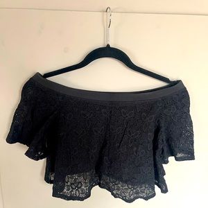 Urban Outfitter - kimchi blue black lace crop top